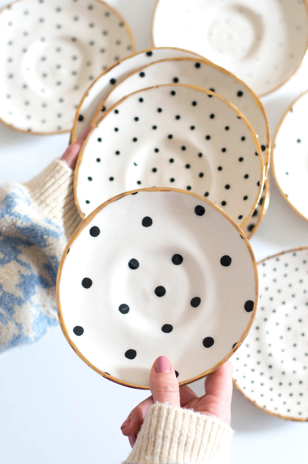 black plates
